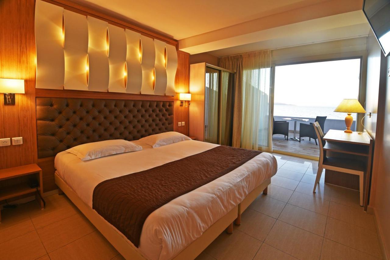 Hotel Tettola Saint-Florent  Exteriör bild